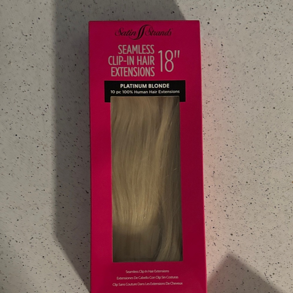 NIBSatin Strands 18” Seamless Clip-in 100% human hair extensions Platinum Blonde